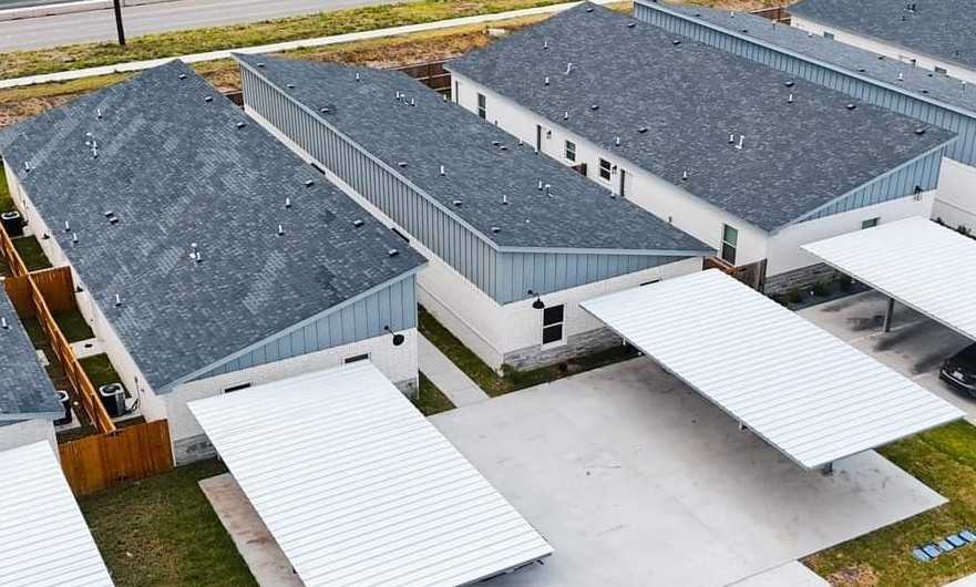 1610 Playa Dr #3 - Photo 3 of 10