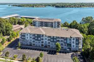 featured image of 2401 Lakeshore Dr