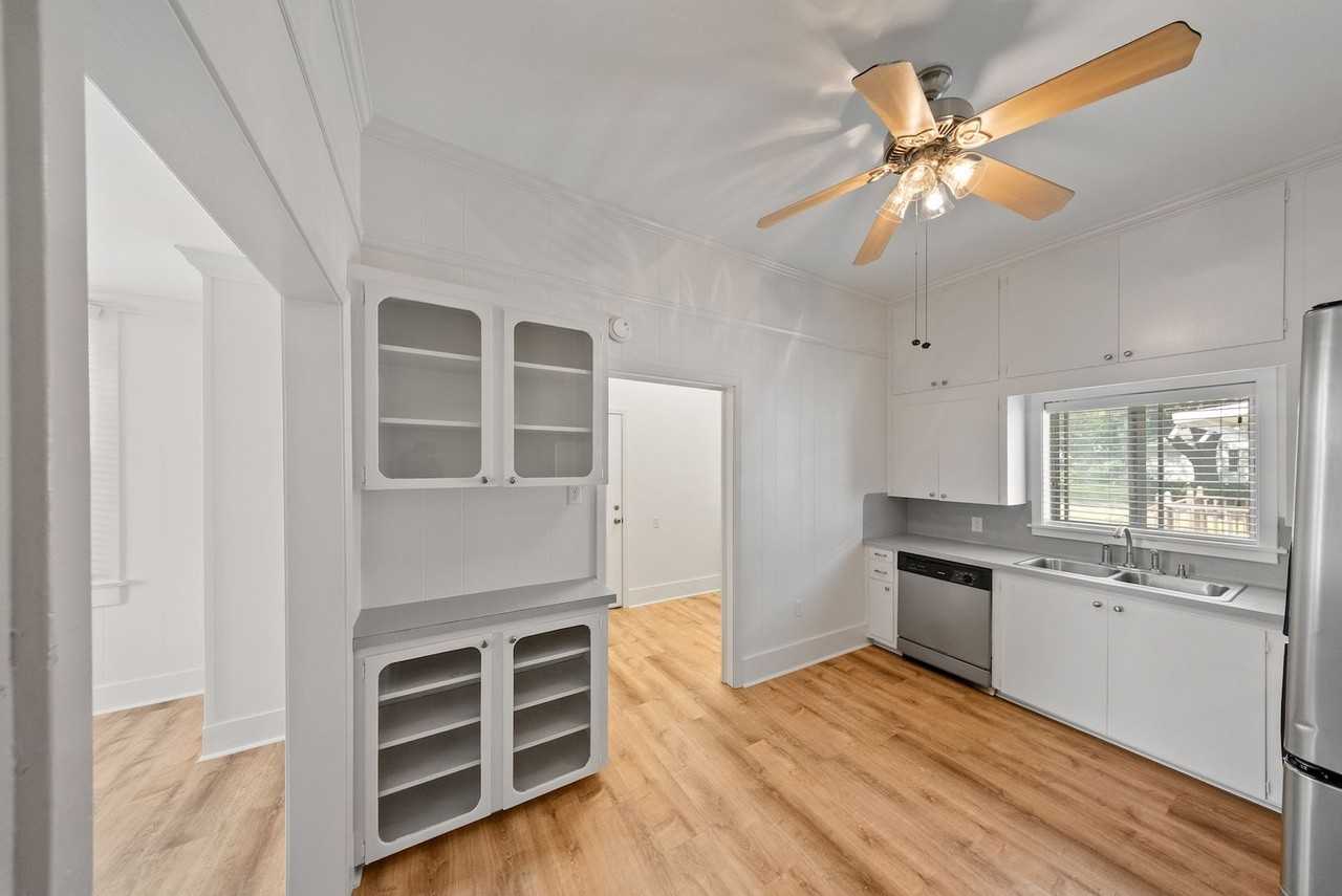 159 6th St - Photo 3 of 13