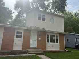 15415 Dorchester Ave - Photo 1 of 1