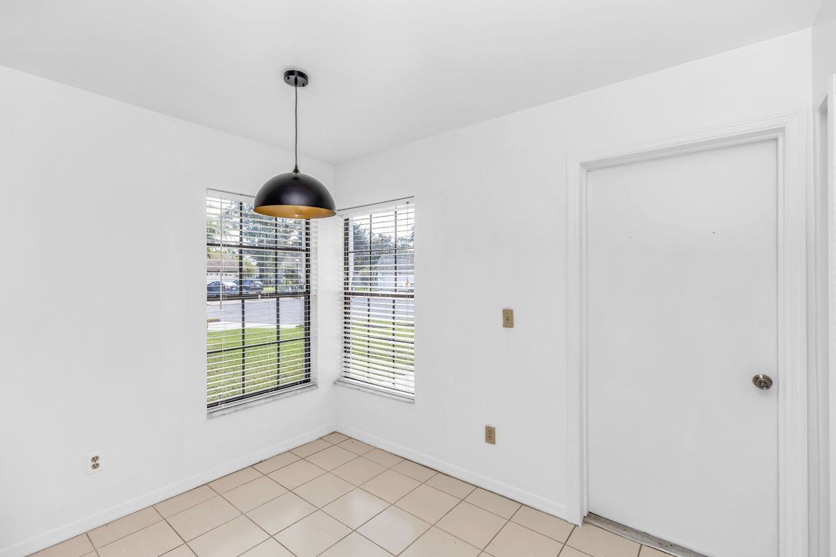 5831 Plumtree Ct - Photo 2 of 29