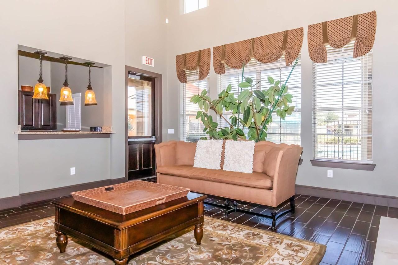 The Vistas of Lake Charles - Photo 2 of 43