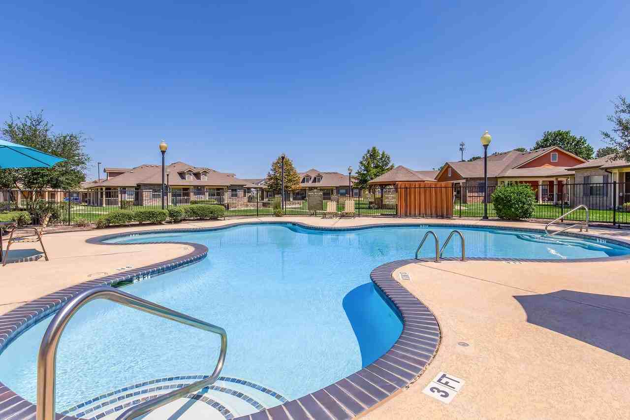 The Vistas of Lake Charles - Photo 5 of 43