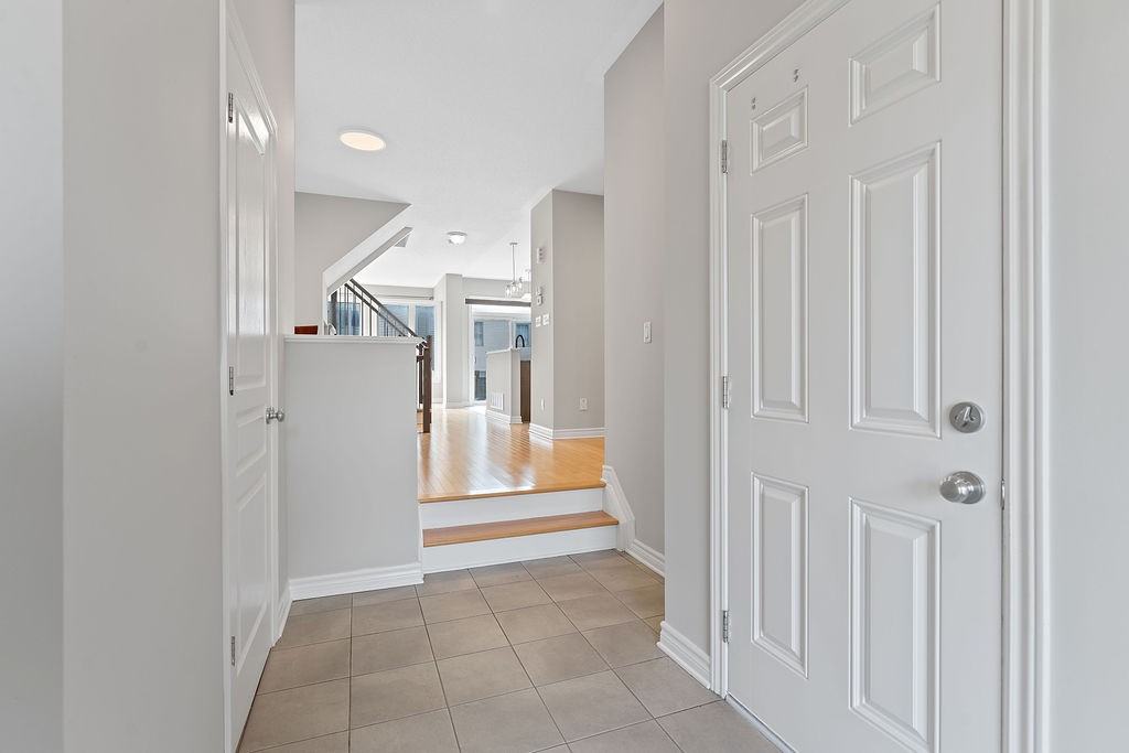 116 Popplewell Crescent - Photo 2 of 45