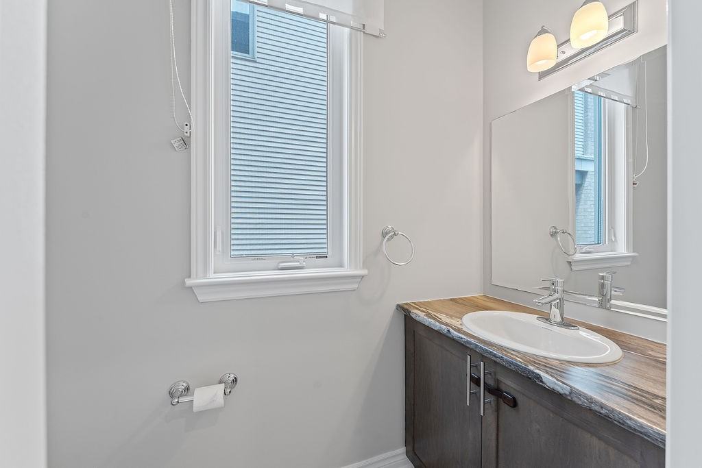 116 Popplewell Crescent - Photo 4 of 45