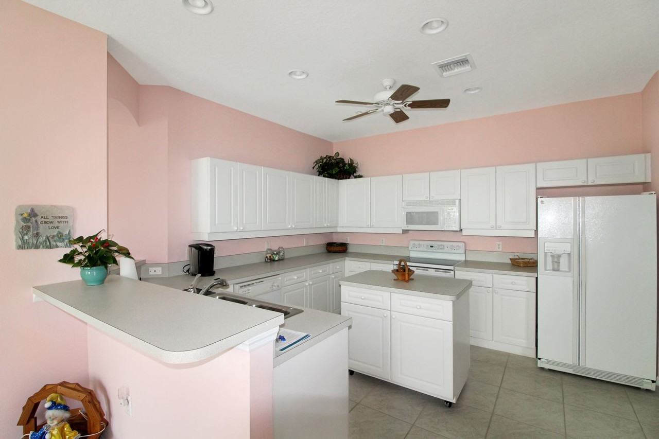 1863 San Trovaso Way - Photo 5 of 15