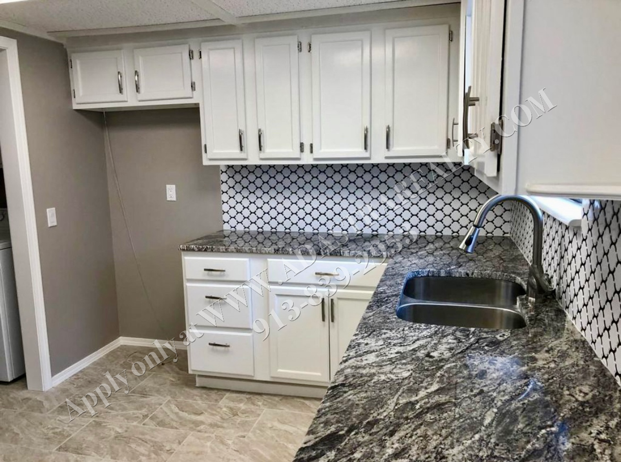 1601 E Elm Ter - Photo 4 of 13