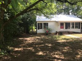 featured image of 512 Jefferson Pl