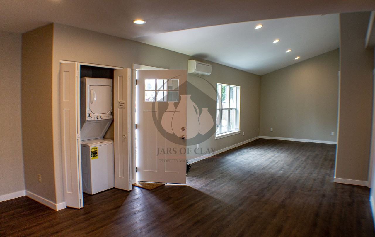 163 E Fir St - Photo 2 of 7