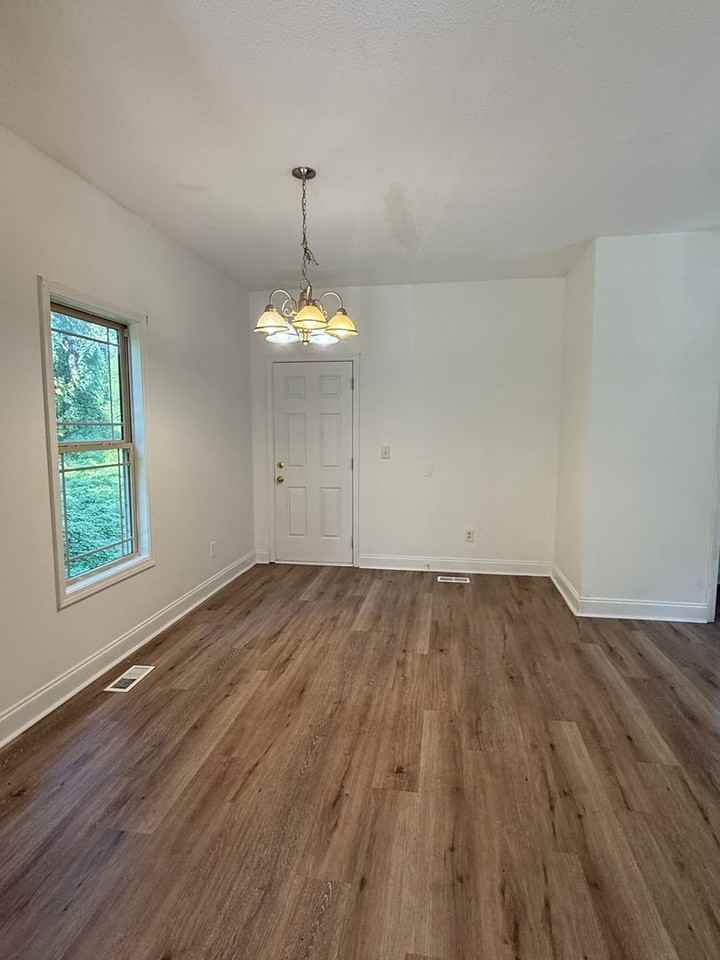 8189 Spillers Dr Sw - Photo 5 of 41