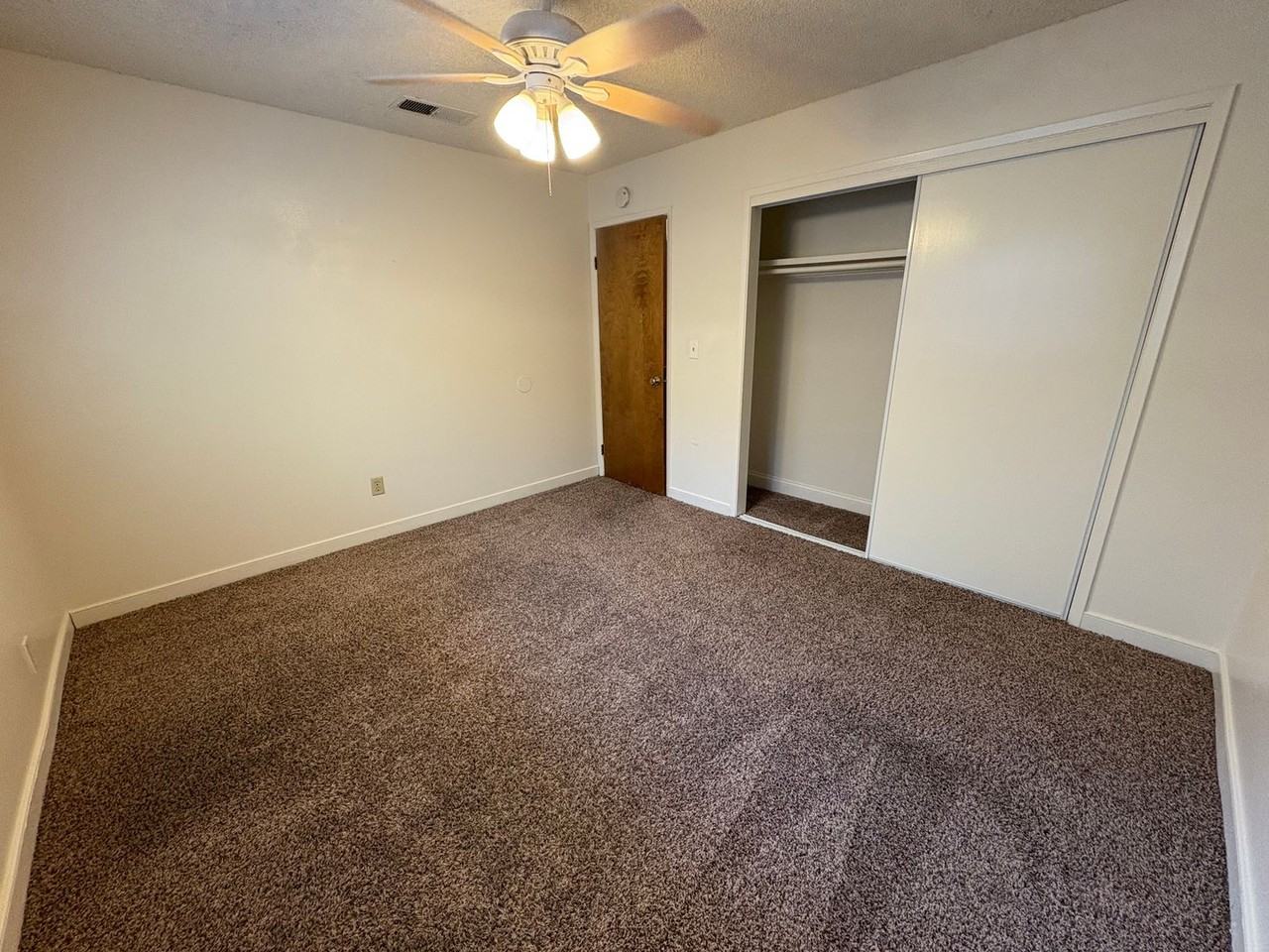 1748 E Laura Ave - Photo 3 of 18