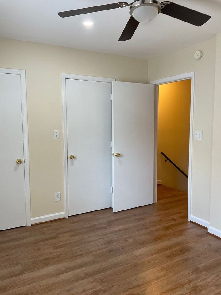 113 N Edgemont Ave Apt C - Photo 7 of 10