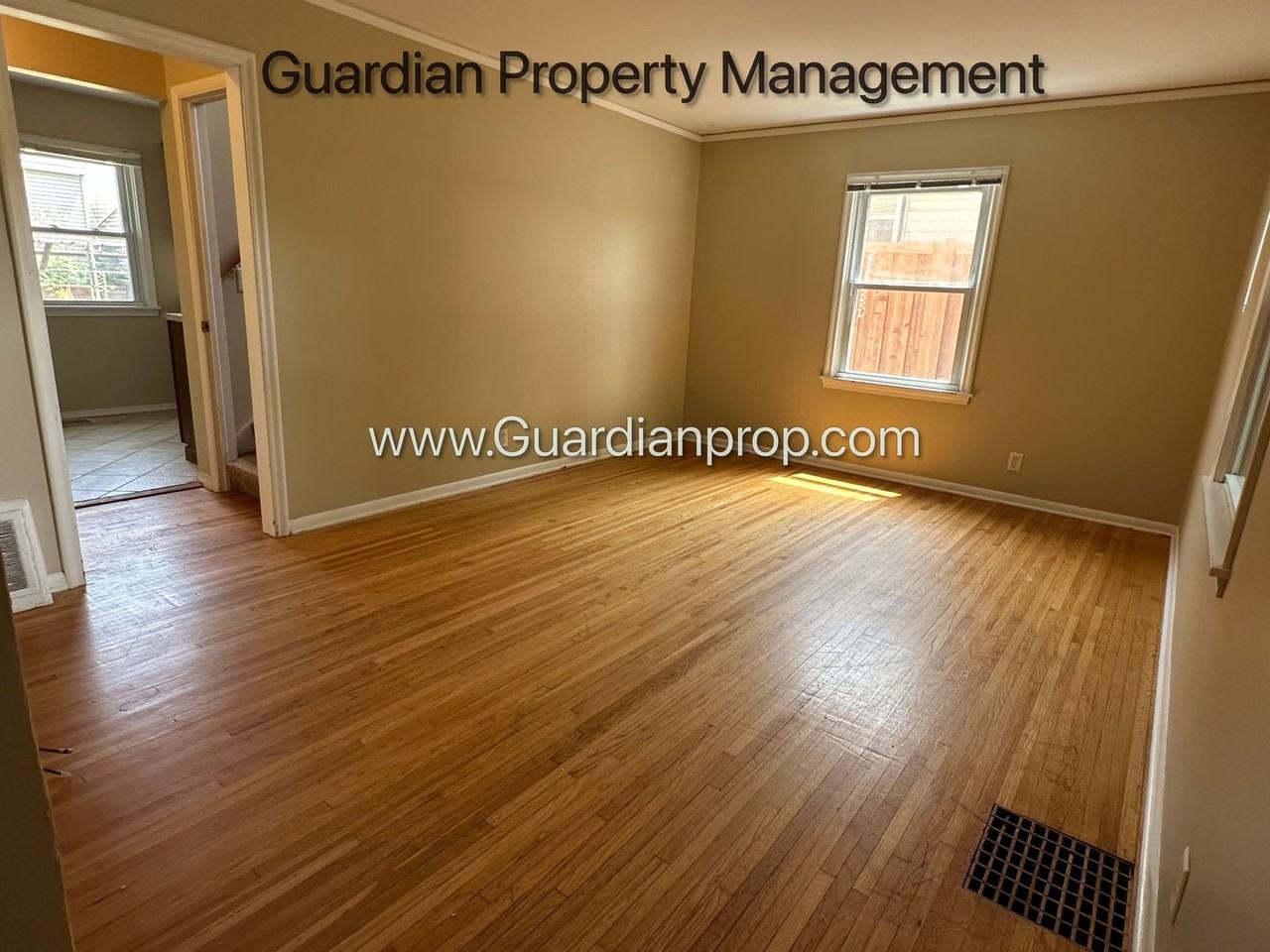 5841 Vincent Ave S - Photo 6 of 23