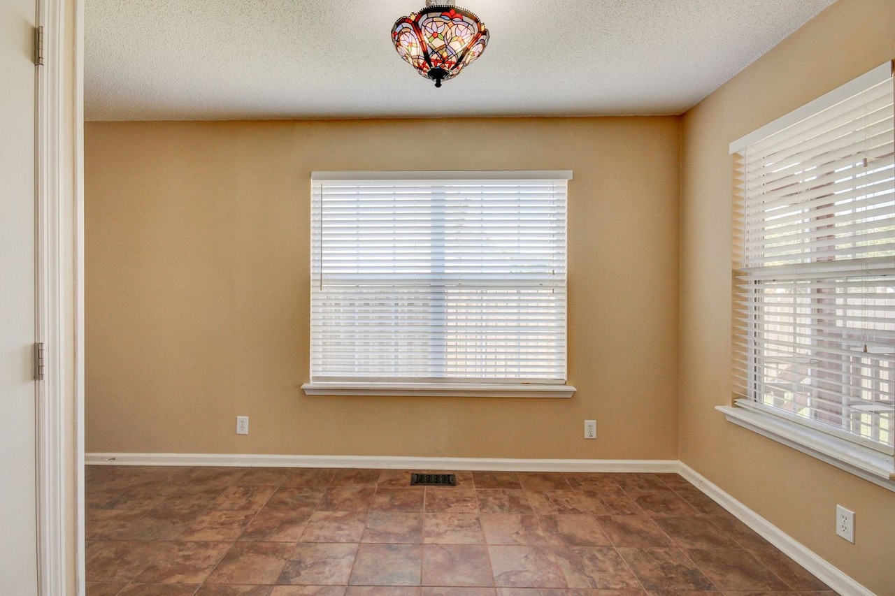 3791 Madeline Ct - Photo 3 of 14