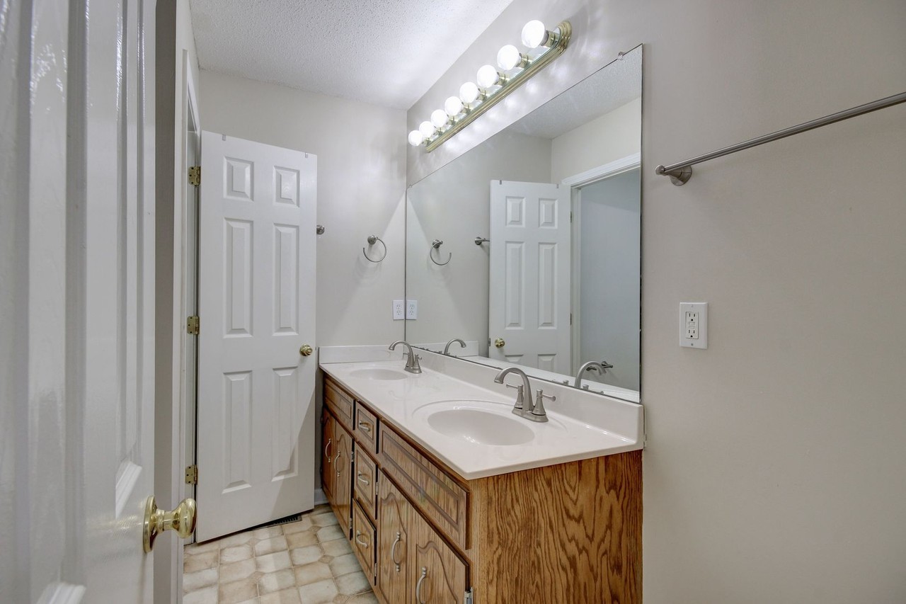 3791 Madeline Ct - Photo 6 of 14