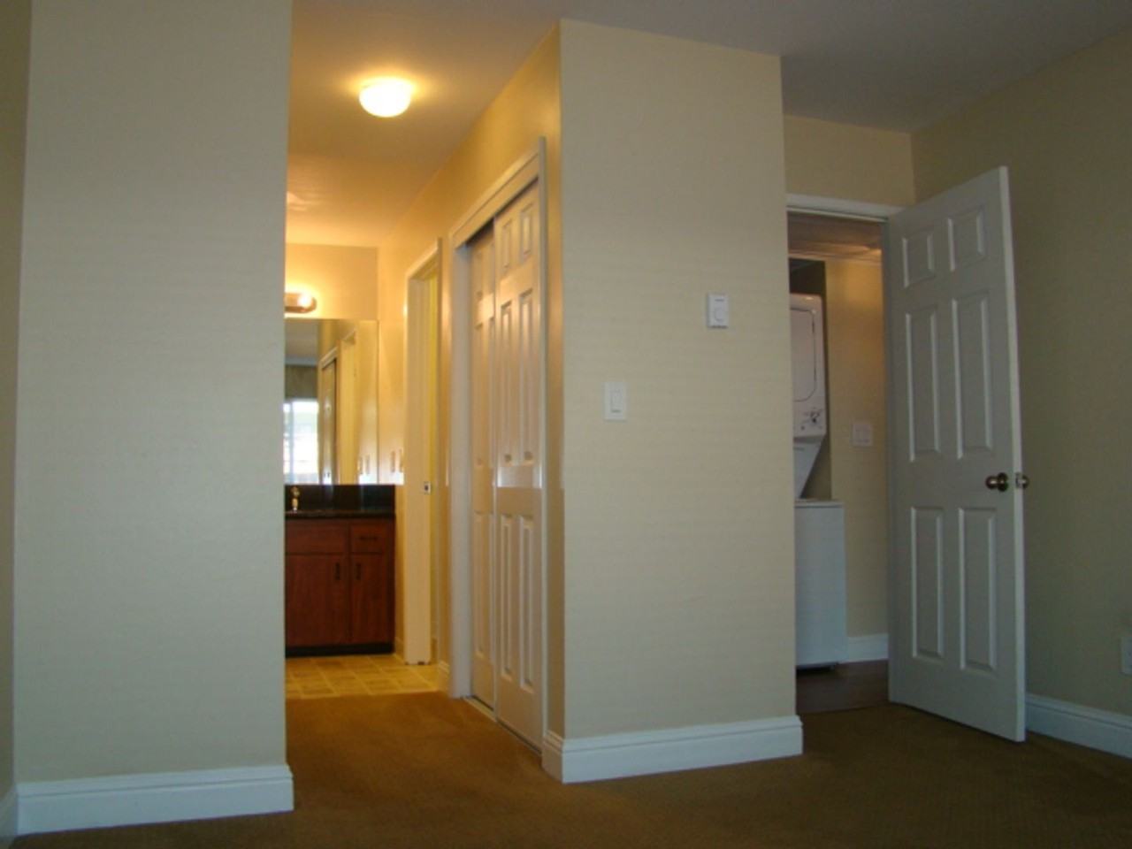 606B Millich Dr - Photo 7 of 9