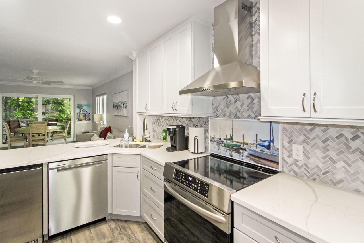 270 Santa Maria Street #304 - Photo 5 of 15