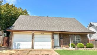 3919 Se 14th Pl - Photo 1 of 1