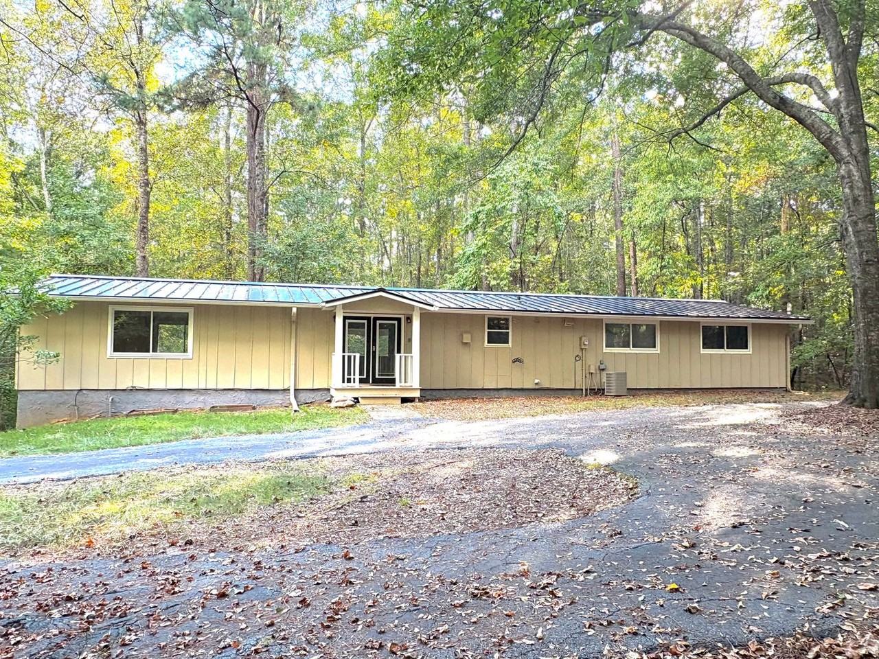 435 Sherwood Road - Photo 2 of 34