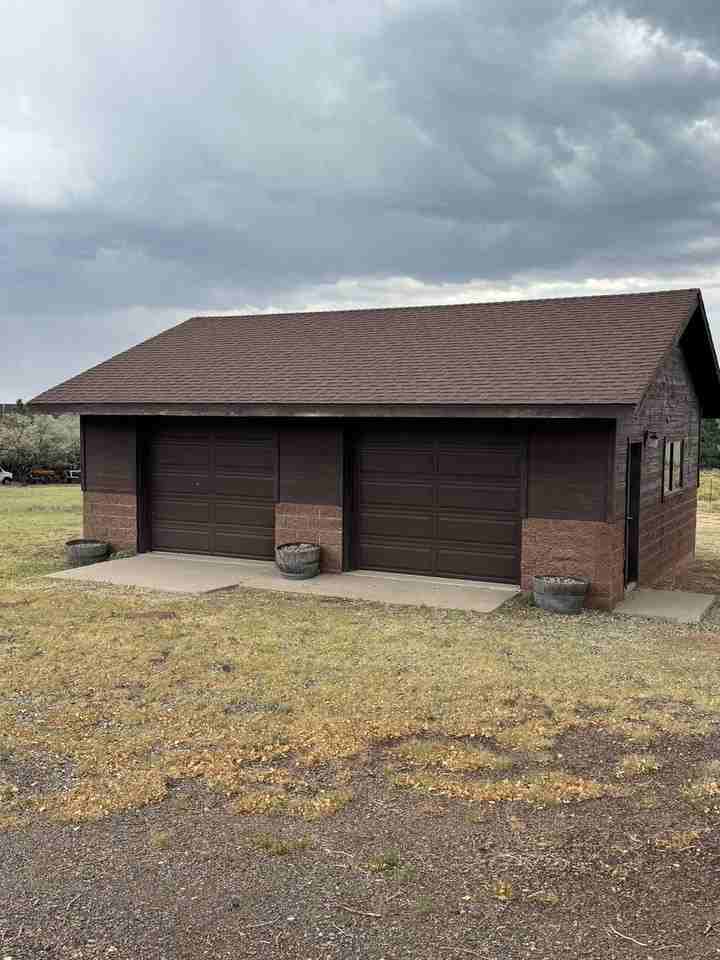 4950 E Reata Rd - Photo 2 of 24