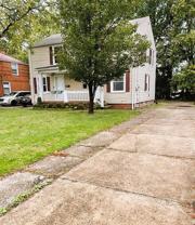 24991 Euclid Ave - Photo 1 of 1