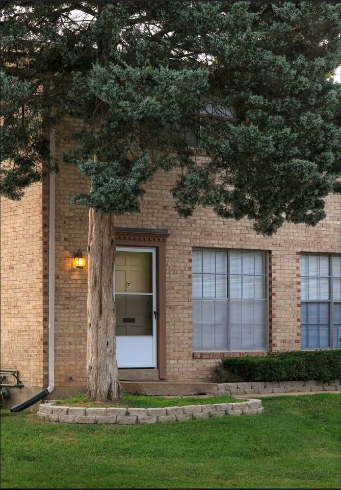 Lynntown Apartments - Photo 3 of 43