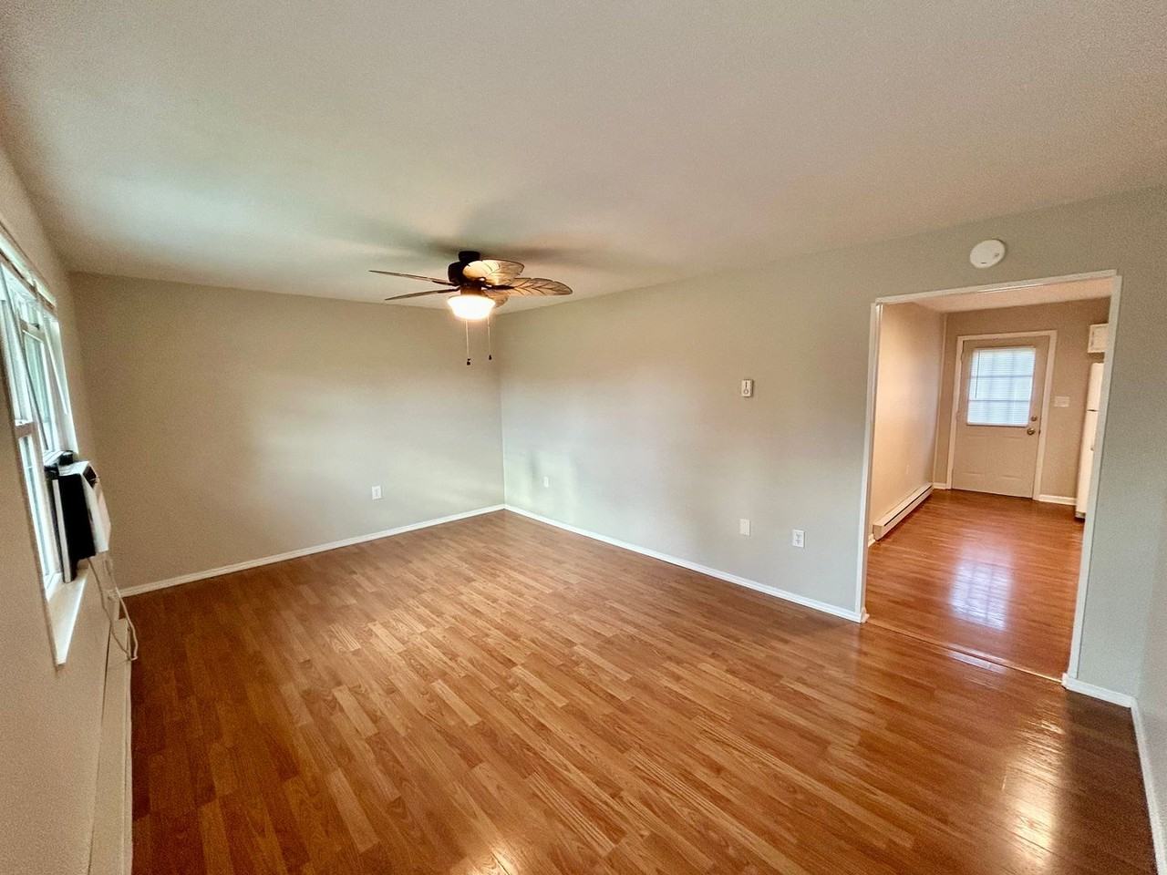 1727 Fogg Pike - Photo 2 of 17