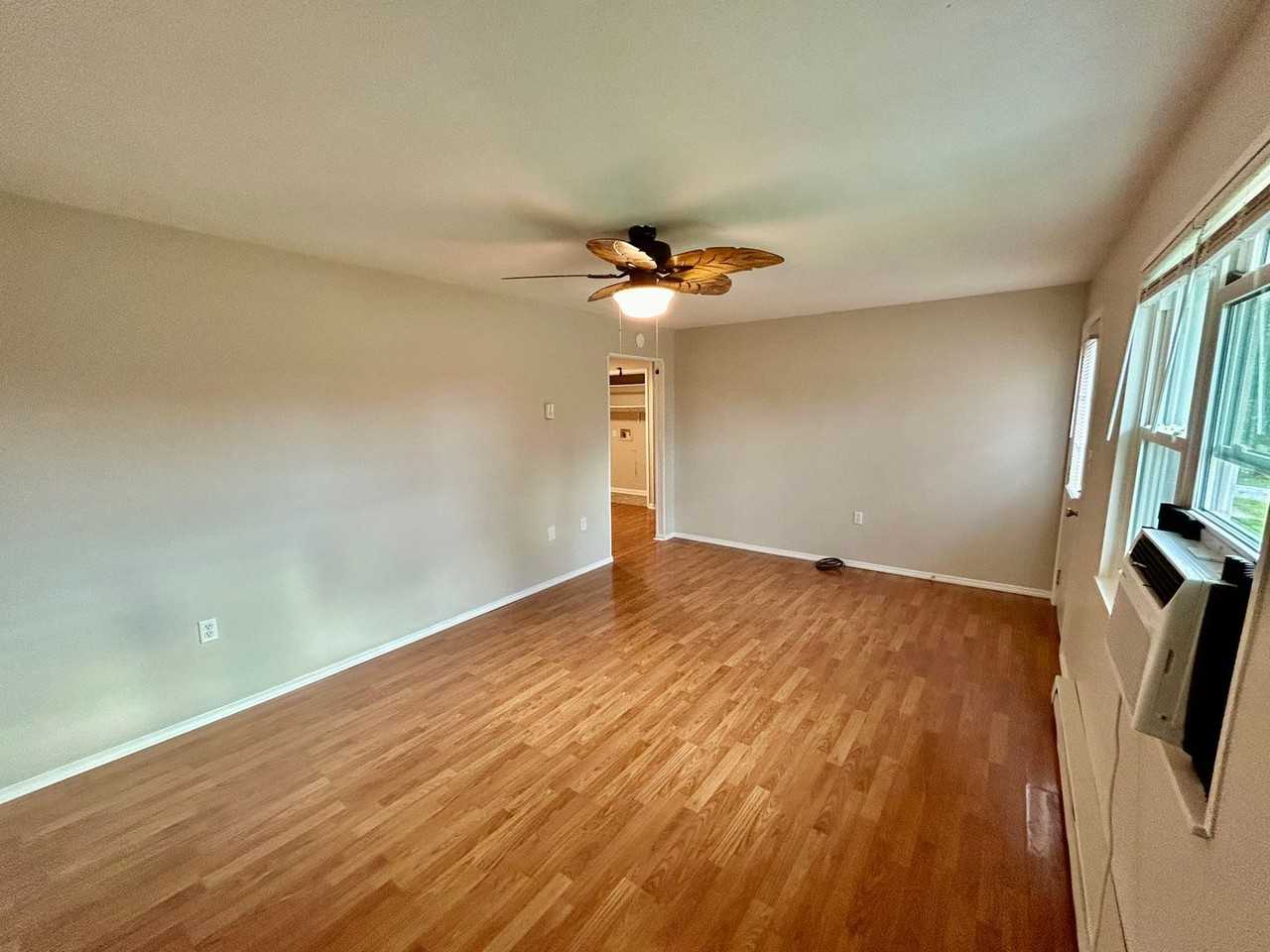 1727 Fogg Pike - Photo 3 of 17