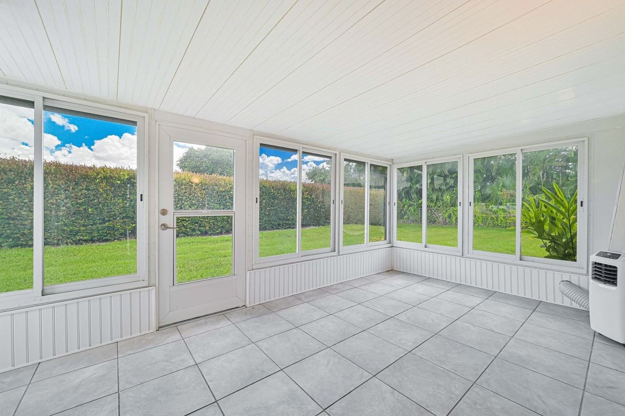 54 Laconia Court - Photo 3 of 22