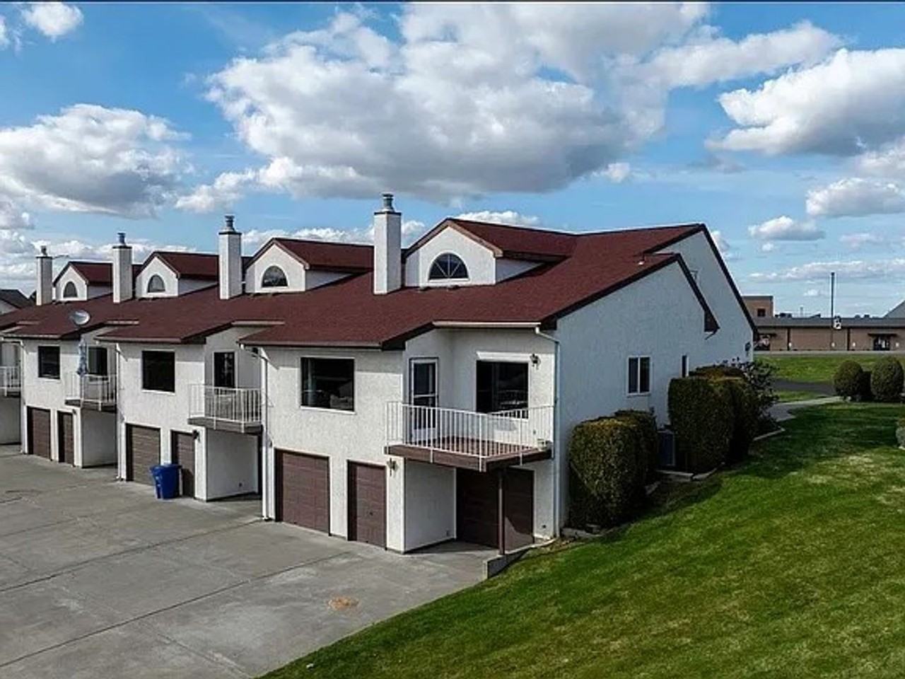 435 Nicklaus Court - Photo 3 of 24