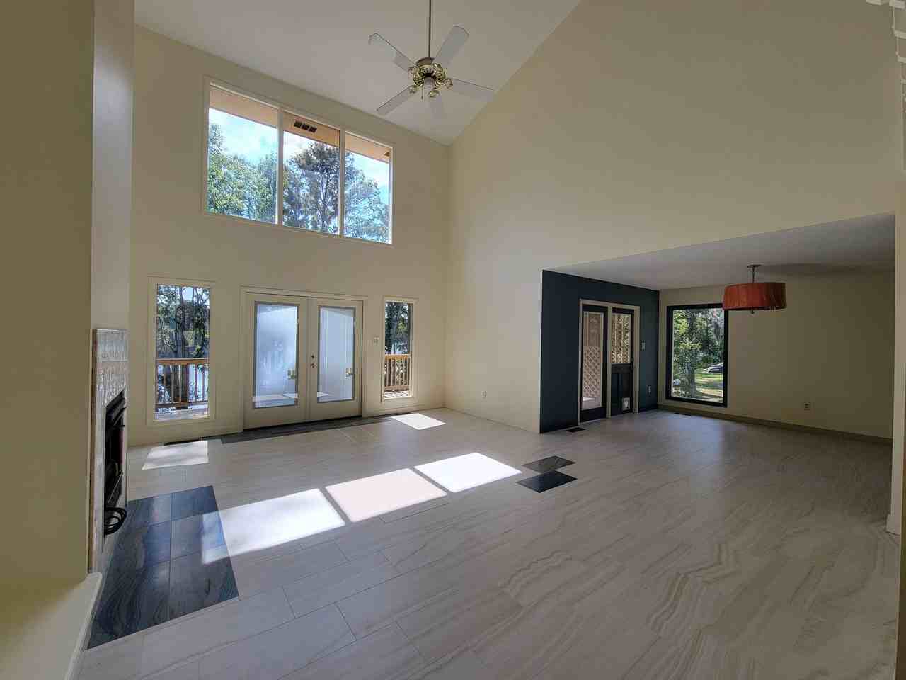 5081 Cypress Lake Dr - Photo 4 of 21