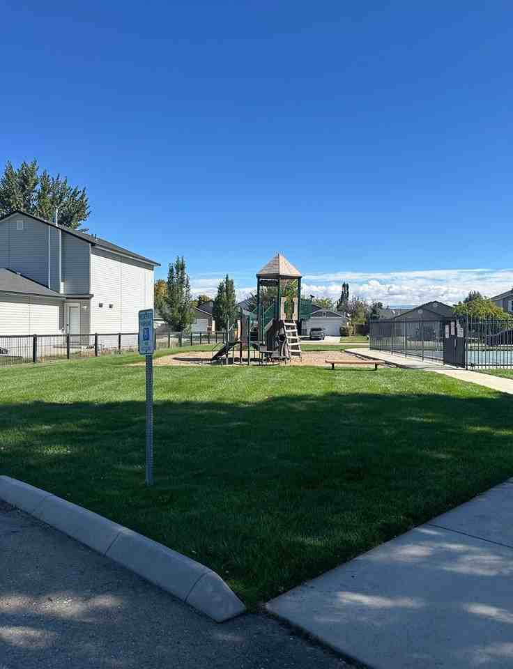 4258 S Glenmere Way - Photo 3 of 28