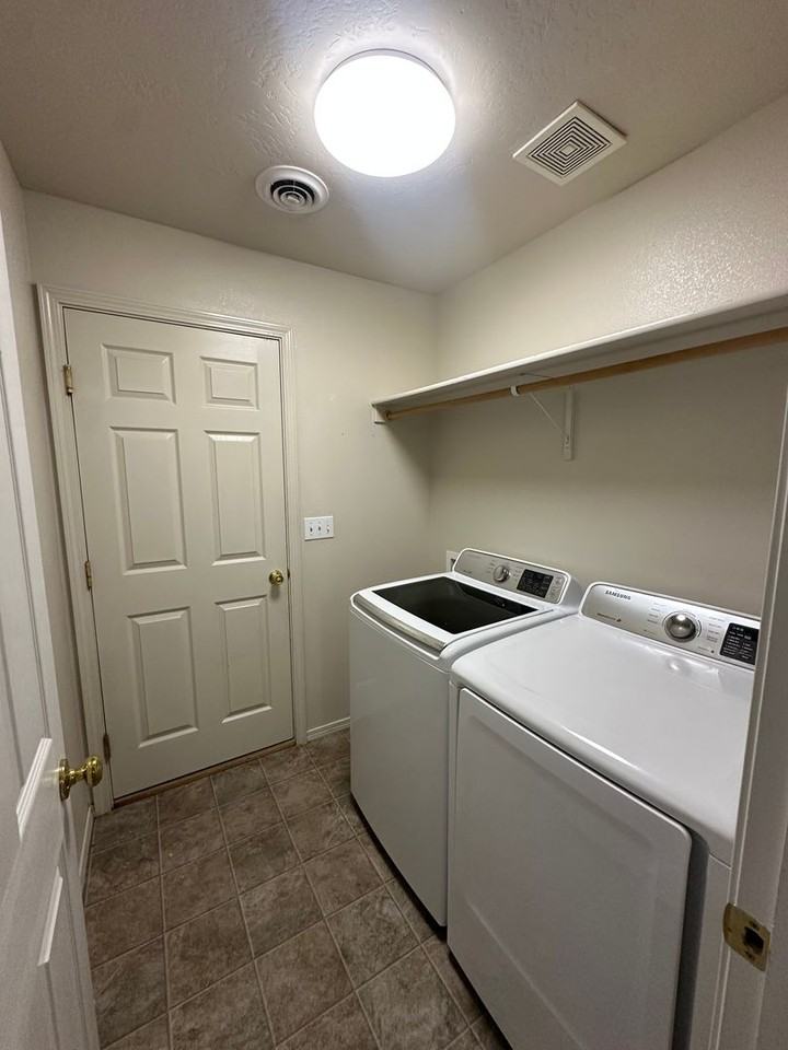 4258 S Glenmere Way - Photo 6 of 28