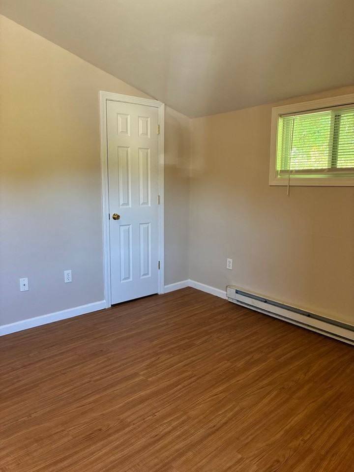 123B W Main St - Photo 3 of 14