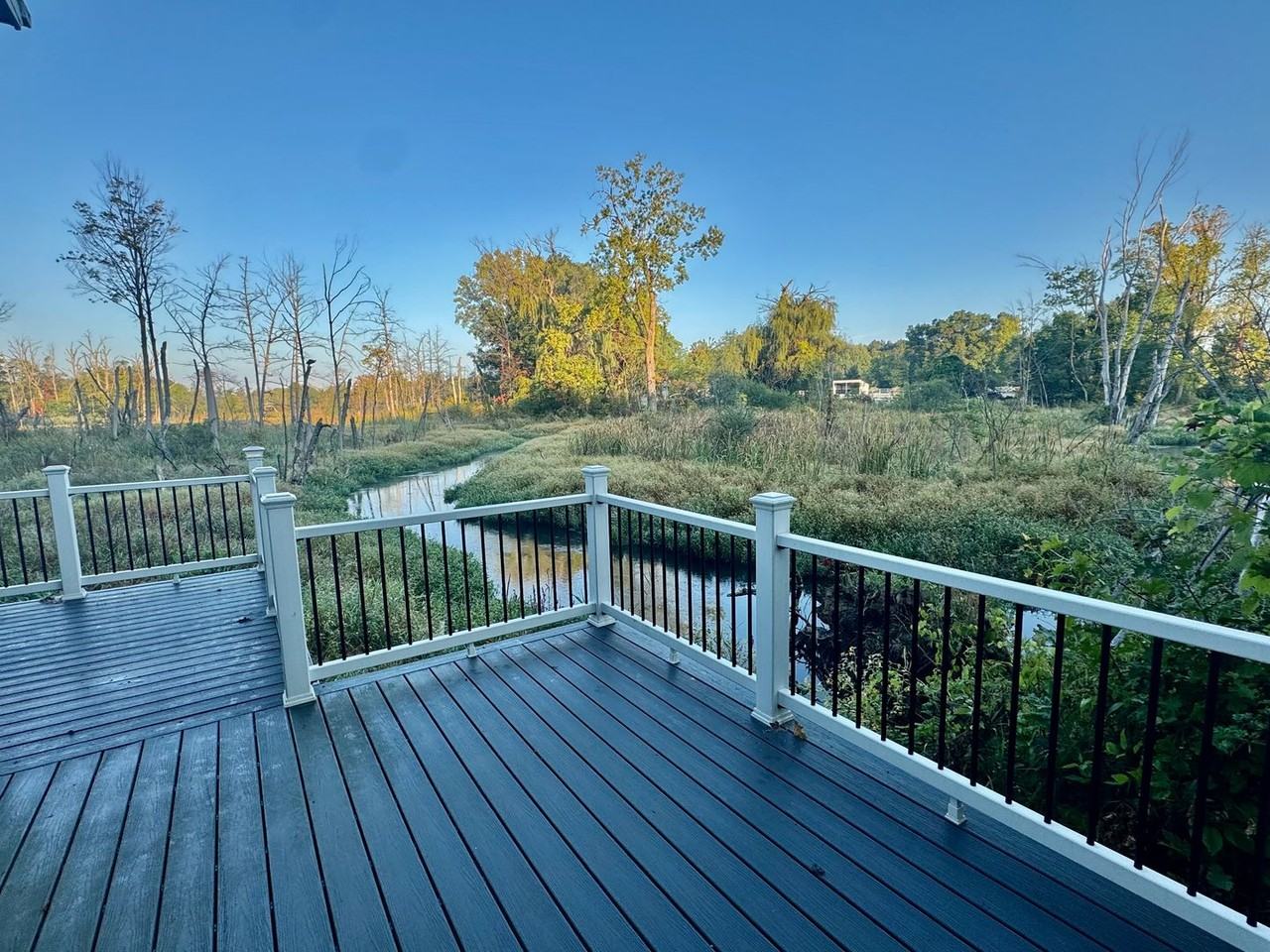 52780 Goodenough Rd - Photo 3 of 40