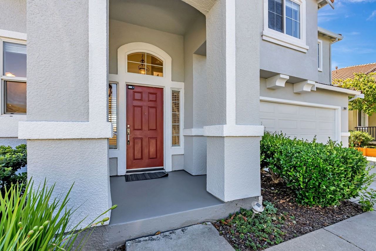 3942 Selmi Grv - Photo 3 of 35