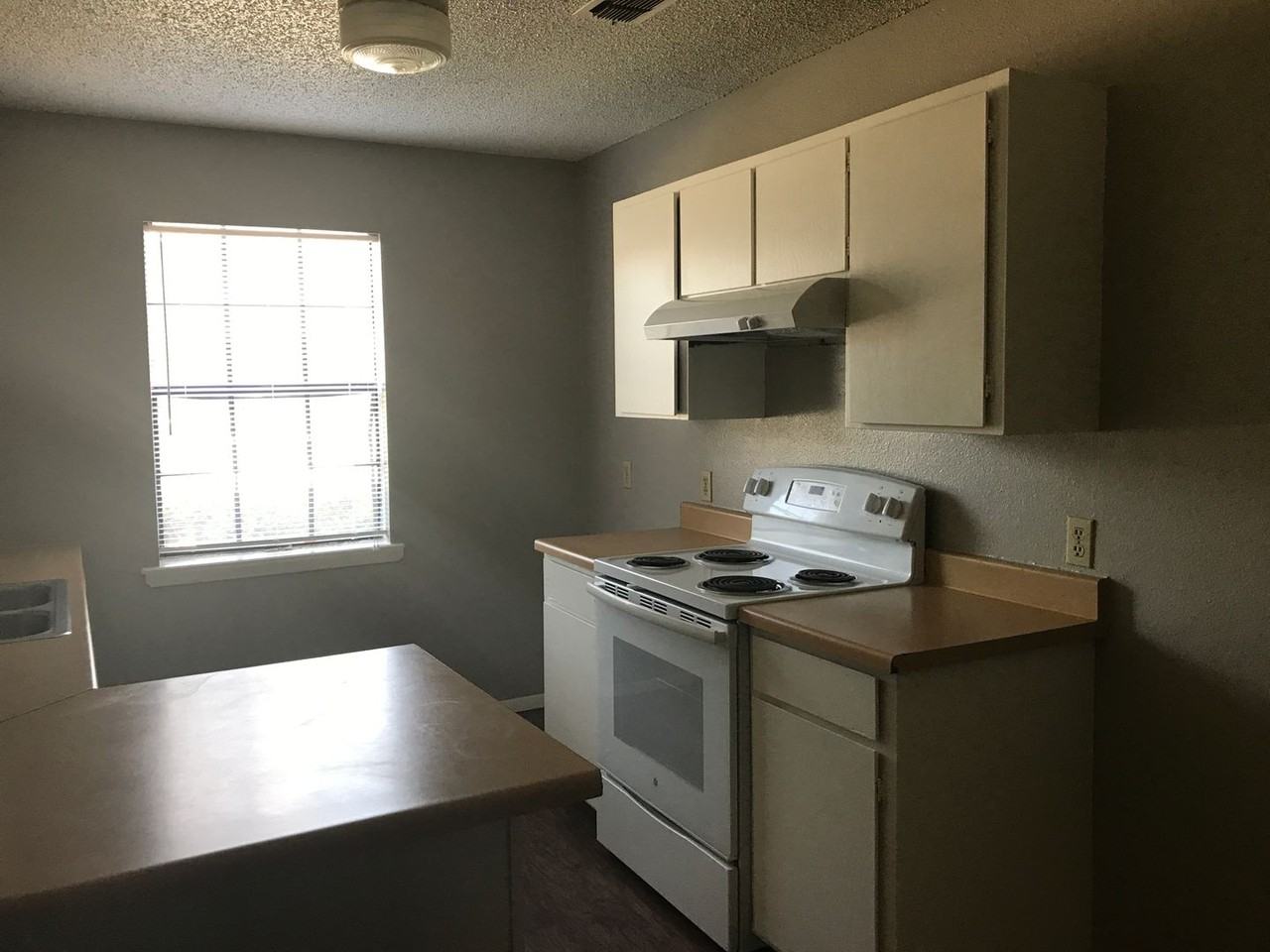 136 Jester Cir - Photo 5 of 21