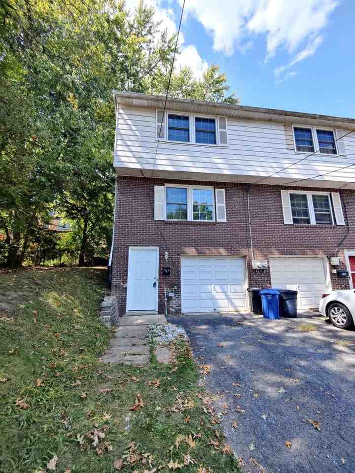 3259 Langfitt Ave - Photo 2 of 24