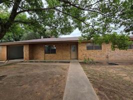 featured image of 112 Broadmoor Dr
