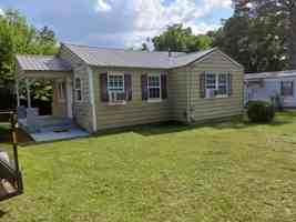 featured image of 4214 Myrtle Ave