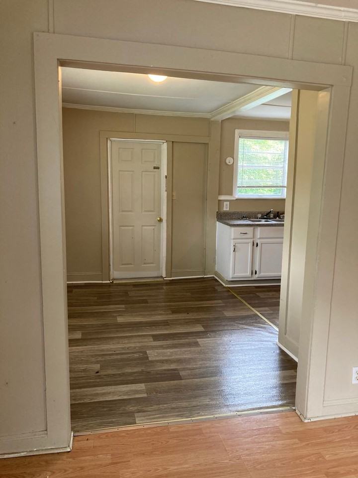 4214 Myrtle Ave - Photo 3 of 6