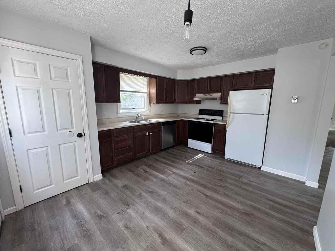 41 Goldeneye Dr - Photo 2 of 7