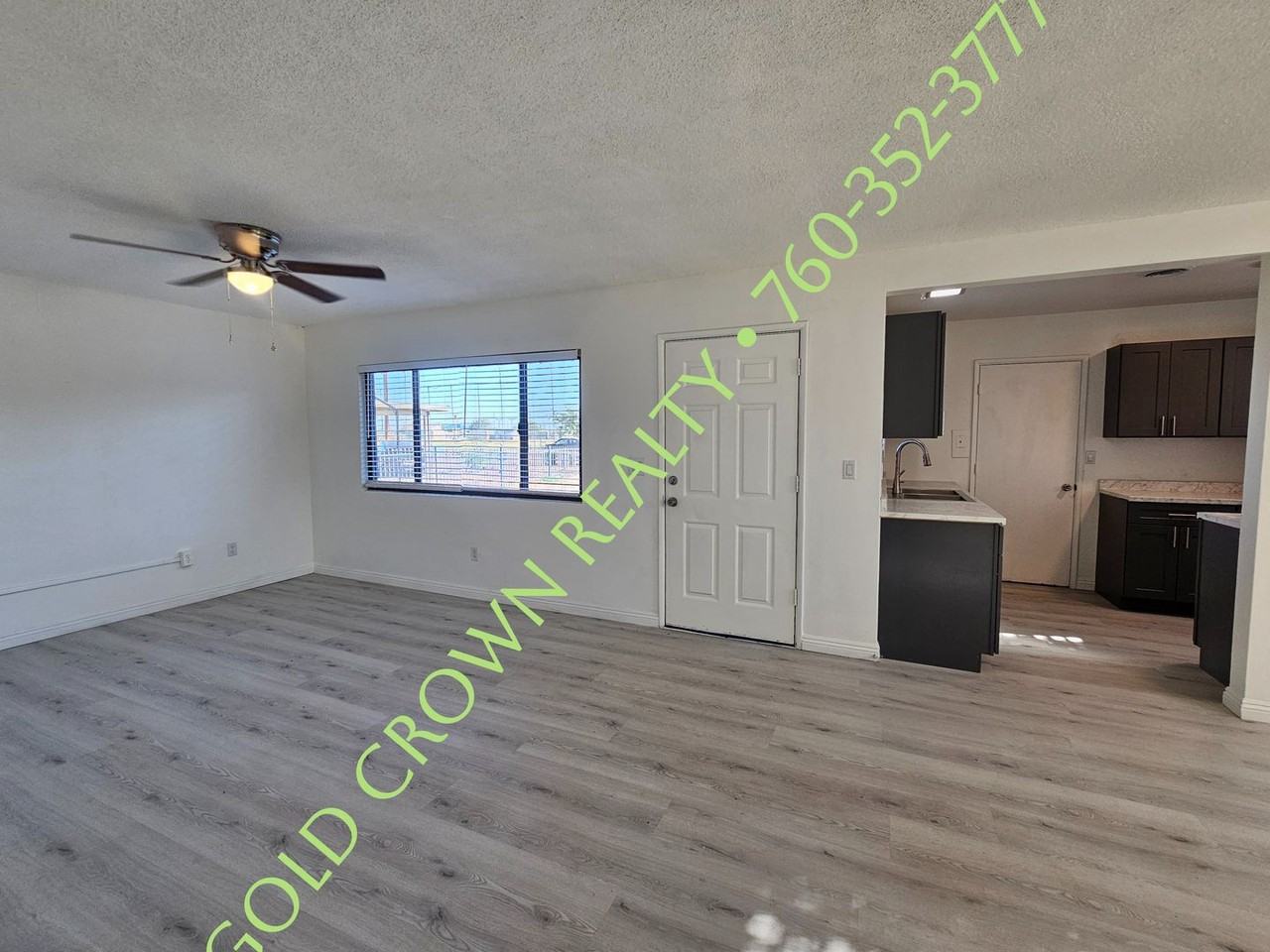 386 San Diego Ave - Photo 4 of 16