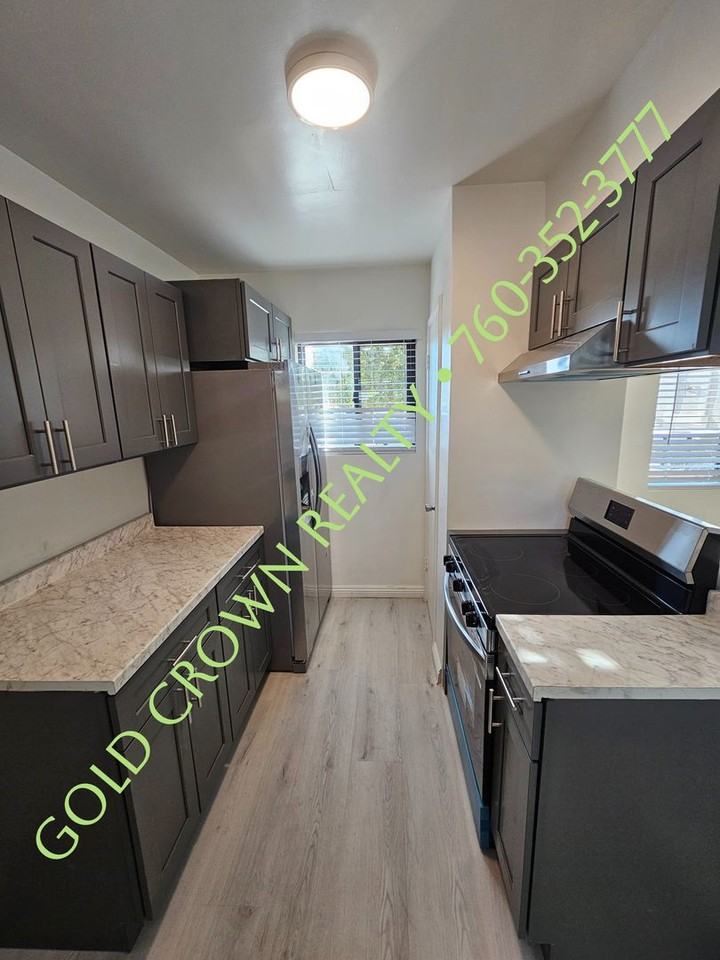 386 San Diego Ave - Photo 6 of 16