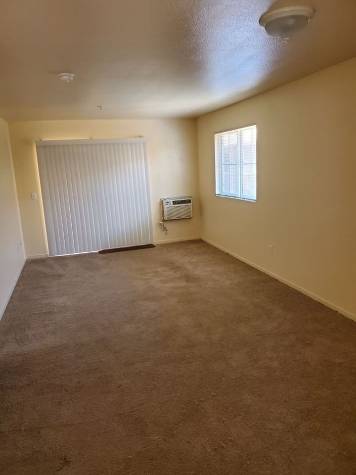 Regency Place Senior Apts - Photo 5 of 7