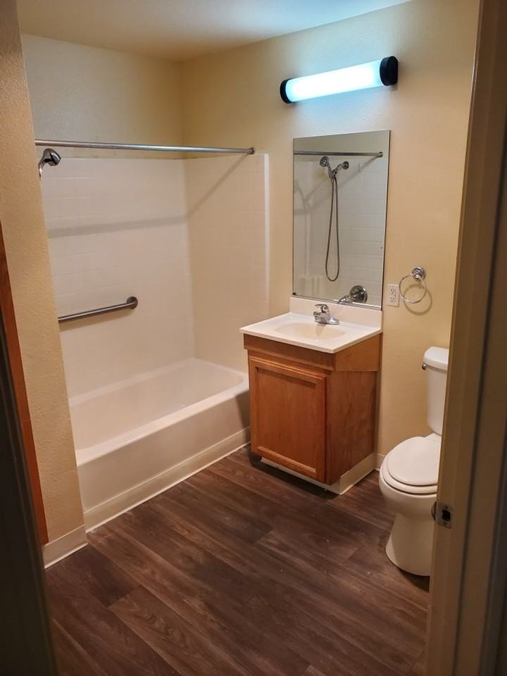 Regency Place Senior Apts - Photo 7 of 7