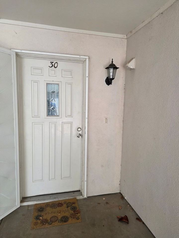 1800 1800 Clubhouse D30 - Photo 2 of 34