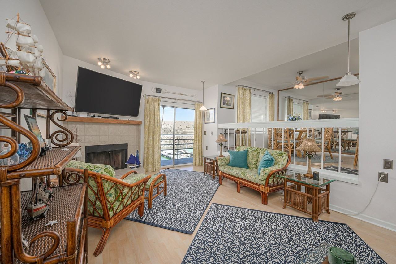 1800 1800 Clubhouse D30 - Photo 7 of 34