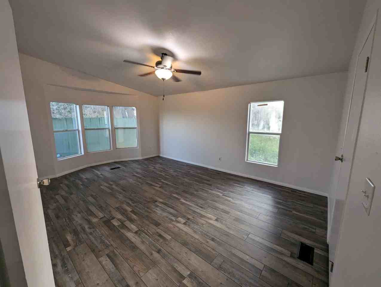 41524 154th St E - Photo 6 of 29