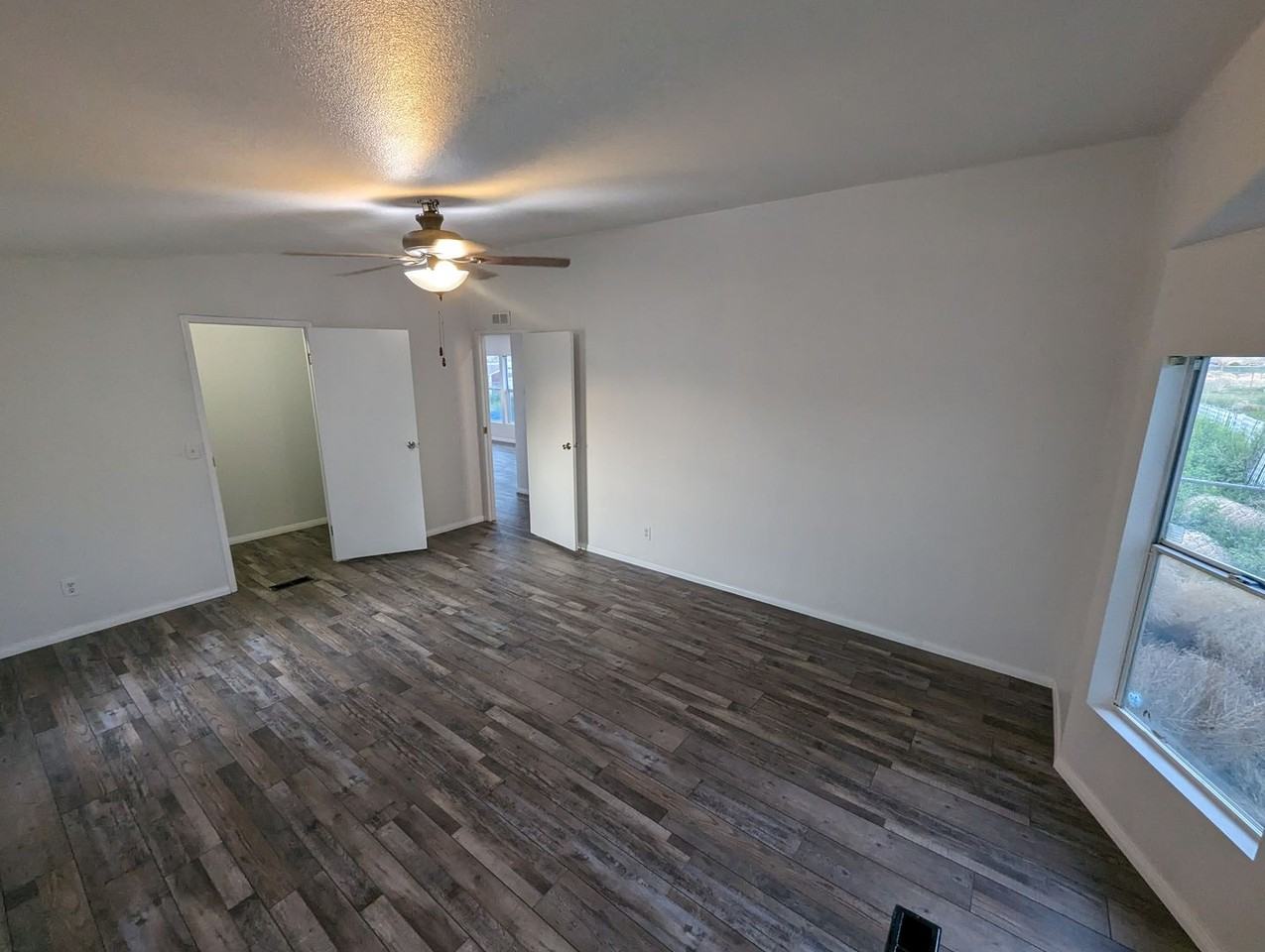 41524 154th St E - Photo 7 of 29